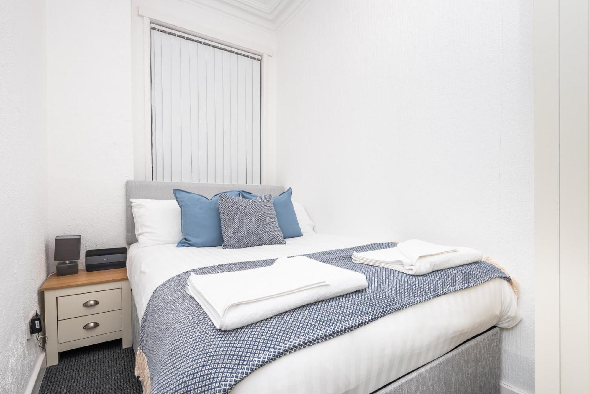 Velvet Coaster Apartments Blackpool Bagian luar foto