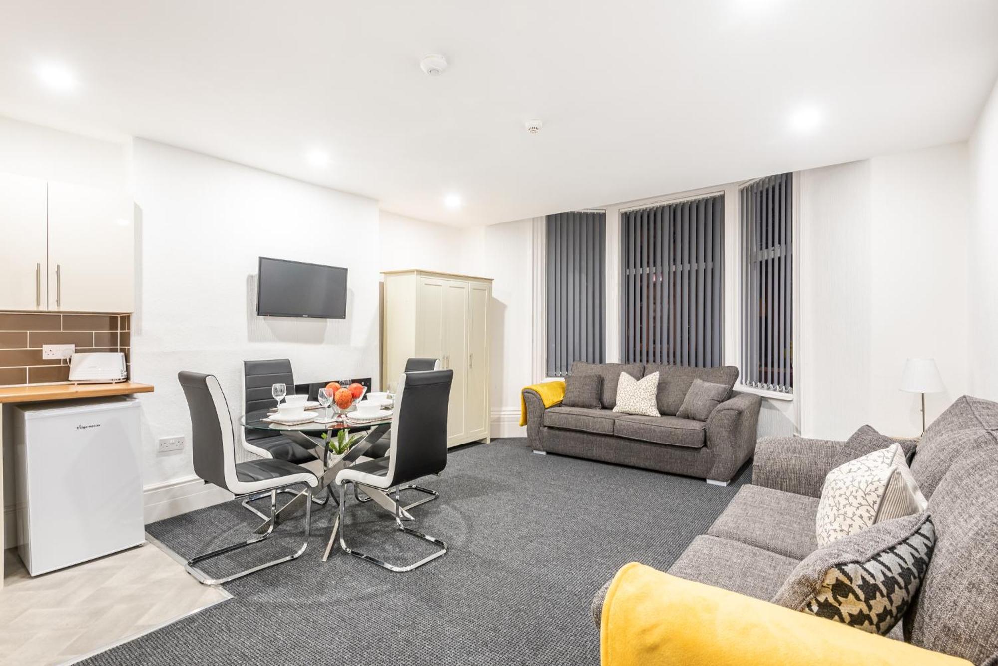 Velvet Coaster Apartments Blackpool Bagian luar foto